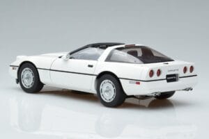 Chevrolet Corvette C4 Baltas AUTOart 1:18 71243 Metalas - nuotrauka 7 iš 8