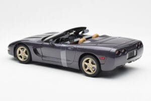 Chevrolet Corvette C5 Kabrioletas Violetinis Perlas Metalinis UT Models 1:18 21010 Metalas - nuotrauka 5 iš 6