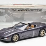 Chevrolet Corvette C5 Kabrioletas Violetinis Perlas Metalinis UT Models 1:18 - image 6 of 6