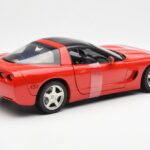 Chevrolet Corvette C5 Hardtop Raudonas UT Models 1:18 - image 2 of 6