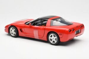 Chevrolet Corvette C5 Hardtop Raudonas UT Models 1:18 21041 Metalas - nuotrauka 5 iš 6