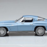 Chevrolet Corvette C2 Sting Ray Mėlynas Norev 1:18 - image 3 of 6