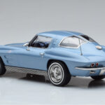 Chevrolet Corvette C2 Sting Ray Mėlynas Norev 1:18 - image 5 of 6