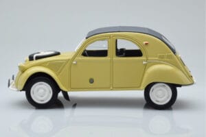 Citroen 2CV Sahara Geltonas Otto 1:18 OT1027 Derva - nuotrauka 3 iš 6