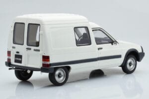 Citroen C15 D Baltas Otto 1:18 OT956 Derva - nuotrauka 2 iš 6