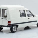 Citroen C15 E Baltas Otto 1:18 - image 2 of 6