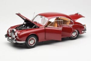 Daimler 250 V8 Raudonas Paragon 1:18 PA-98312 Metalas - nuotrauka 2 iš 8