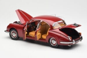 Daimler 250 V8 Raudonas Paragon 1:18 PA-98312 Metalas - nuotrauka 5 iš 8