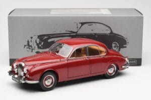 Daimler 250 V8 Raudonas Paragon 1:18 PA-98312 Metalas - nuotrauka 8 iš 8