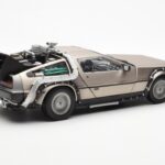 DeLorean DMC-12 Time Machine Back to the Future Sidabrinis Sun Star 1:18 - image 5 of 8