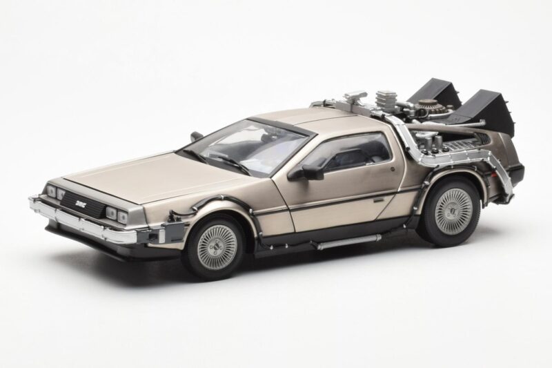 DeLorean DMC-12 Time Machine Back to the Future Sidabrinis Sun Star 1:18