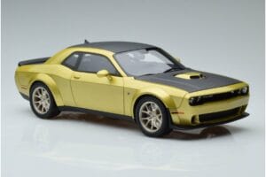 Dodge Challenger R/T Scat Pack Widebody 50-mečio Jubiliejus GT Spirit 1:18 GT411 Derva - nuotrauka 4 iš 6