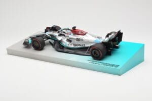 Mercedes AMG Petronas W13 E Performance #63 G. Russell Brazilian GP 1st Win 2022 Minichamps 1:18 113222163 Derva - nuotrauka 3 iš 4