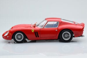 Ferrari 250 GTO Raudonas Kyosho 1:18 08438R Metalas - nuotrauka 4 iš 10