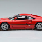 Ferrari 288 GTO Raudonas Hot Wheels 1:18 - image 4 of 10