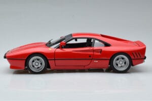 Ferrari 288 GTO Raudonas Hot Wheels 1:18 J8248-0510 Metalas - nuotrauka 4 iš 10