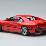Ferrari 288 GTO Raudonas Hot Wheels 1:18 - image 6 of 10