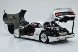 Ferrari F40 Perlamutro Balta Kyosho 1:18 08416PW-G Metalas - nuotrauka 5 iš 8