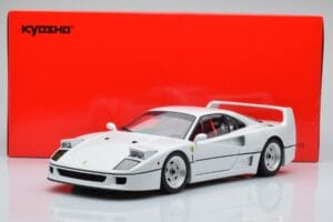Ferrari F40 Perlamutro Balta Kyosho 1:18 08416PW-G Metalas - nuotrauka 8 iš 8