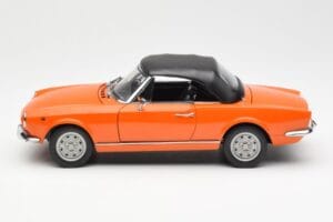 Fiat 124 BS Oranžinis Sun Star 1:18 4906 Metalas - nuotrauka 4 iš 8