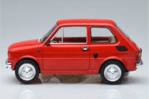 Fiat 126 Raudonas MCG 1:18 MCG18323 Metalas - nuotrauka 3 iš 6