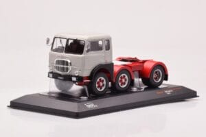 Fiat 690 T1 Baltas IXO 1:43 TR176 Metalas - nuotrauka 3 iš 4