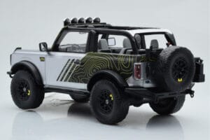 Ford Bronco RTR Iconic Sidabrinis GT Spirit 1:18 GT404 Derva - nuotrauka 5 iš 6
