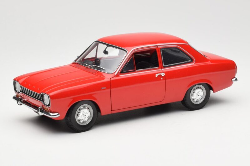 Ford Escort Mk1 RHD Raudonas Minichamps 1:18