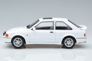 Ford Escort Mk4 RS Turbo S Baltas MCG 1:18 MCG18271 Metalas - nuotrauka 3 iš 6