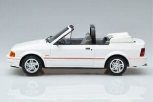 Ford Escort Mk4 XR3i Kabrioletas Otto 1:18 OT398 Derva - nuotrauka 3 iš 6