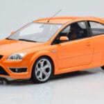 Ford Focus Mk2 ST 2.5 Electric Oranžinis Otto 1:18
