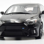 Ford Focus RS Mk3 Juodas Otto 1:18 - image 6 of 8