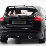 Ford Focus RS Mk3 Juodas Otto 1:18 - image 7 of 8