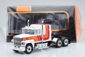 Ford LTL 9000 Baltas Raudonas Oranžinis IXO 1:43 TR094 Metalas - nuotrauka 5 iš 5