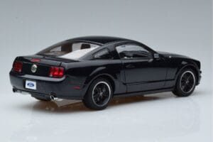 Ford Mustang GT S197 Bullitt AUTOart 1:18 73067 Metalas - nuotrauka 3 iš 7