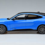 Ford Mustang Mach-E GT Performance Mėlynas Otto 1:18 OT414 Derva - image 3 of 6