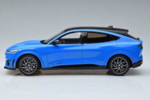 Ford Mustang Mach-E GT Performance Mėlynas Otto 1:18 OT414 Derva - nuotrauka 3 iš 6