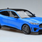 Ford Mustang Mach-E GT Performance Mėlynas Otto 1:18 OT414 Derva - image 4 of 6