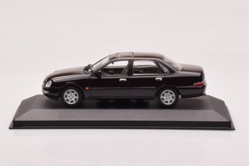 Ford Scorpio Juodas Minichamps 1:43