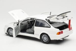 Ford Sierra RS RHD Baltas Minichamps 1:18 150084070 Metalas - nuotrauka 5 iš 8