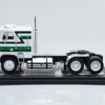 Freightliner FLA Baltas Žalias IXO 1:43 - image 2 of 4