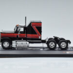 GMC General Raudonas Juodas IXO 1:43 TR102 - image 3 of 6
