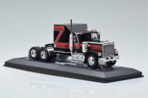 GMC General Raudonas Juodas IXO 1:43 TR102 Metalas - nuotrauka 4 iš 6