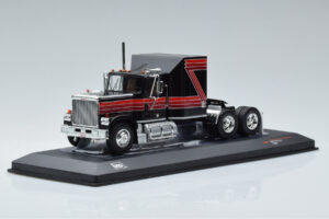 GMC General Raudonas Juodas IXO 1:43 TR102