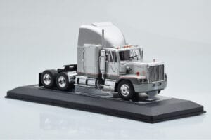 GMC General SBFA Sidabrinis IXO 1:43 TR166 Metalas - nuotrauka 4 iš 6