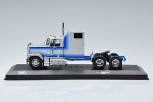 GMC General Sidabrinis IXO 1:43 TR079 Metalas - nuotrauka 3 iš 6