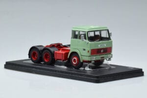 Henschel HS 19 TS Žalias IXO 1:43 TR151 Metalas - nuotrauka 4 iš 6