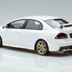 Honda Civic FD2 Type R Mugen Baltas Otto 1:18 OT941 Derva - image 5 of 6