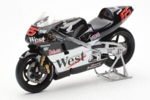 Honda NSR500 West Honda Pons #65 L. Capirossi 500cc World Championship 2001 Minichamps 1:12 122016165 Metalas - nuotrauka 2 iš 4