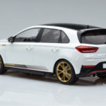 Hyundai i30 N PD Atlas Baltas MCG 1:18 - image 5 of 6